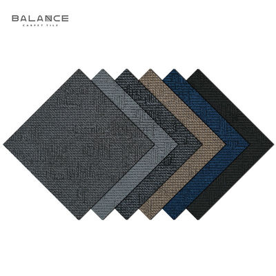 밀리트 레벨 루프 팩 50x50cm 또는 플랜크 상업 카펫 타일 100% SD 나일론 모듈